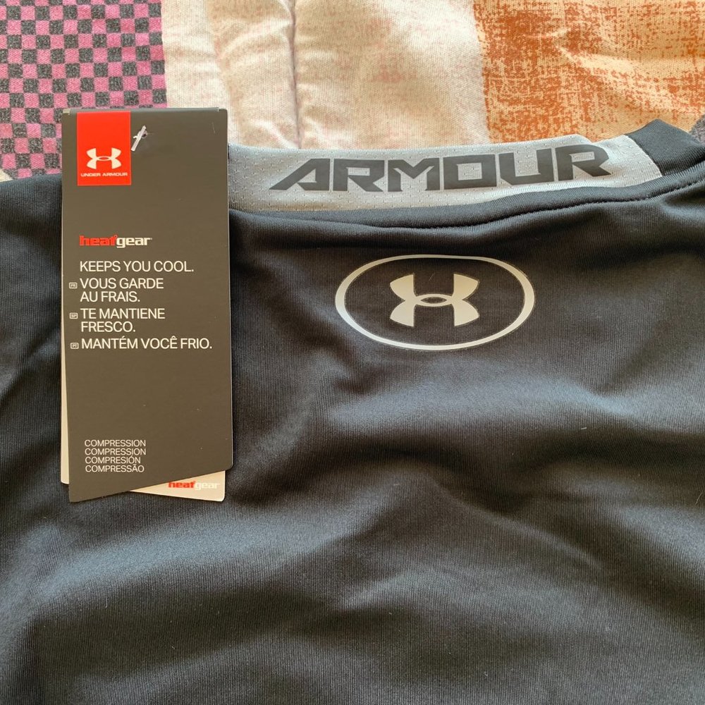 Under Armour Compression Sleeveless Shirt Black, new, size Small